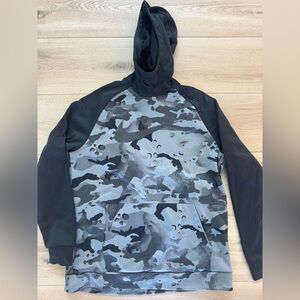 Nike Men’s Large Sweatshirt Camo worn once looks brand new
